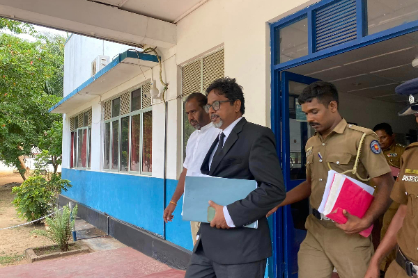 "கஜேந்திரகுமாரை கைதுசெய்த முறை தவறானது" - லக்ஷ்மன் கிரியெல்ல பகிரங்கம் | The Way Gajendra Kumar Was Arrested Was Wrong