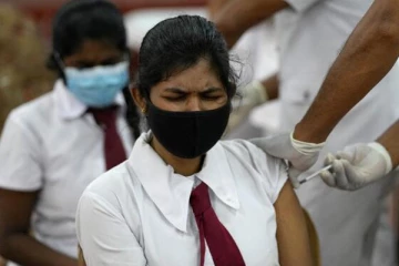 தடுப்பூசி போட்ட மாணவிகள் மயக்கமடைந்ததால் பரபரப்பு!