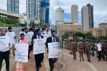 காலிமுகத்திடலில் மீண்டும் போராட்டம்!: பொலிஸாருக்கும் ஊடகவியலாளர்களுக்கும் இடையில் வாக்குவாதம் (Video)