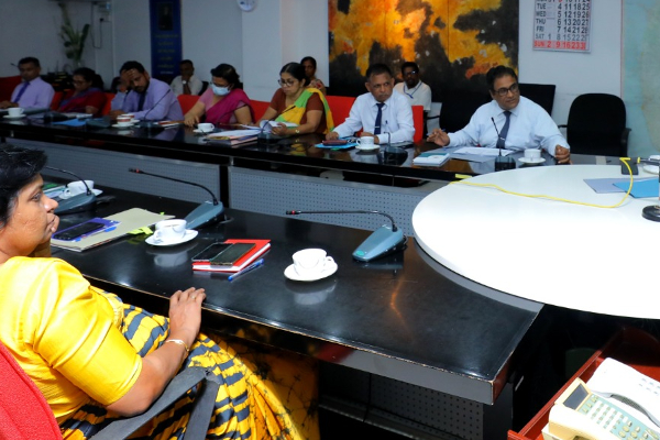 ஒதுக்கப்படும் பணத்திற்கேற்ப அபிவிருத்தித் திட்டங்களை முன்னகர்த்துங்கள் - பிரசன்ன ரணதுங்க | Combining The Public And Private Sectors Develop