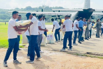 திருகோணமலையில் தரையிறங்கிய அமெரிக்க விமானம்