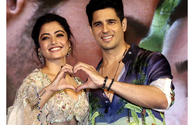 தென்னிந்திய சினிமாவில் ஐட்டம் பாடலுக்கு தான் மதிப்பு!! சர்ச்சையில் சிக்கிய விஜய் பட நடிகை.. | South India Is The Item Song Varisu Actres Talk தென்னிந்திய சினிமாவில் ஐட்டம் பாடலுக்கு தான் மதிப்பு!! சர்ச்சையில் சிக்கிய விஜய் பட நடிகை.. | South India Is The Item Song Varisu Actres Talk