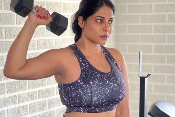 பாக்கியலட்சுமி சீரியல் நடிகை ரேஷ்மா ஜிம் உடையில் ஹாட் போட்டோஷூட்