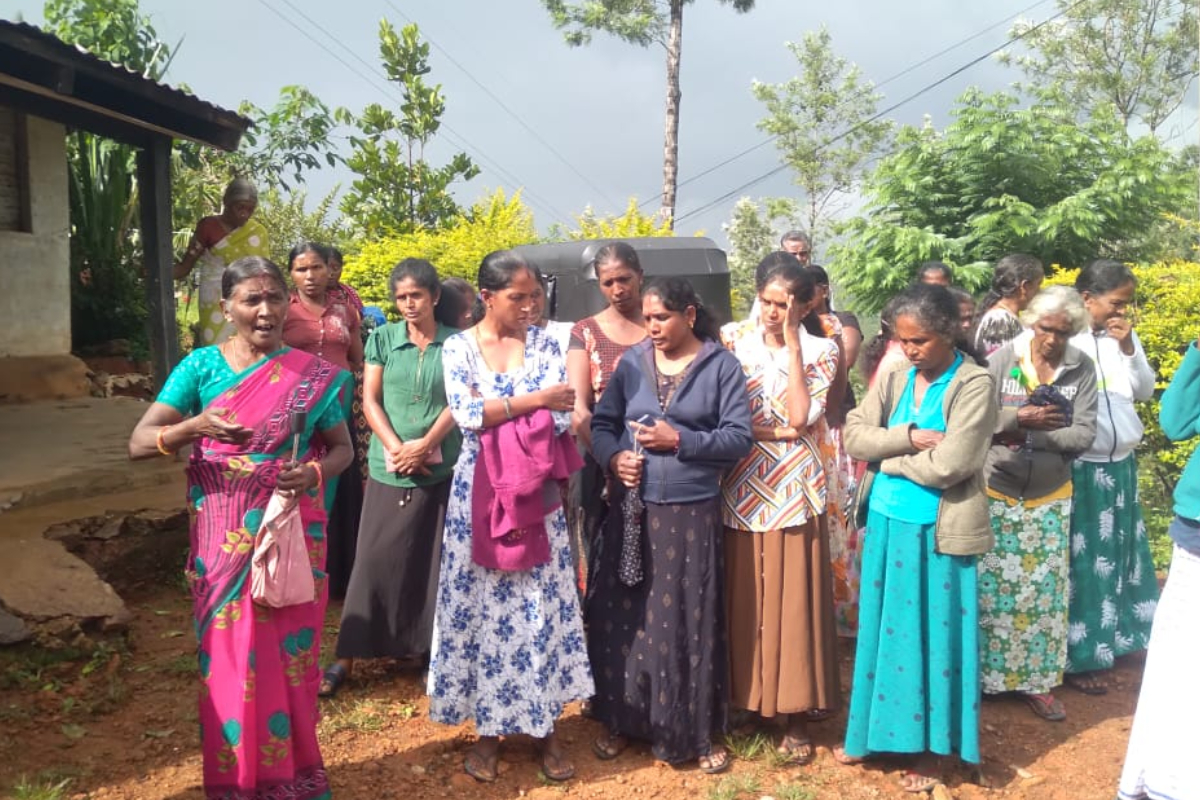 மலையகத்தில் கம்பனிகளால் தொடரும் அடக்குமுறை! தாக்கப்பட்ட தொழிலாளியின் மகன்! | Son Of Worker Attacked By Plantation Manager