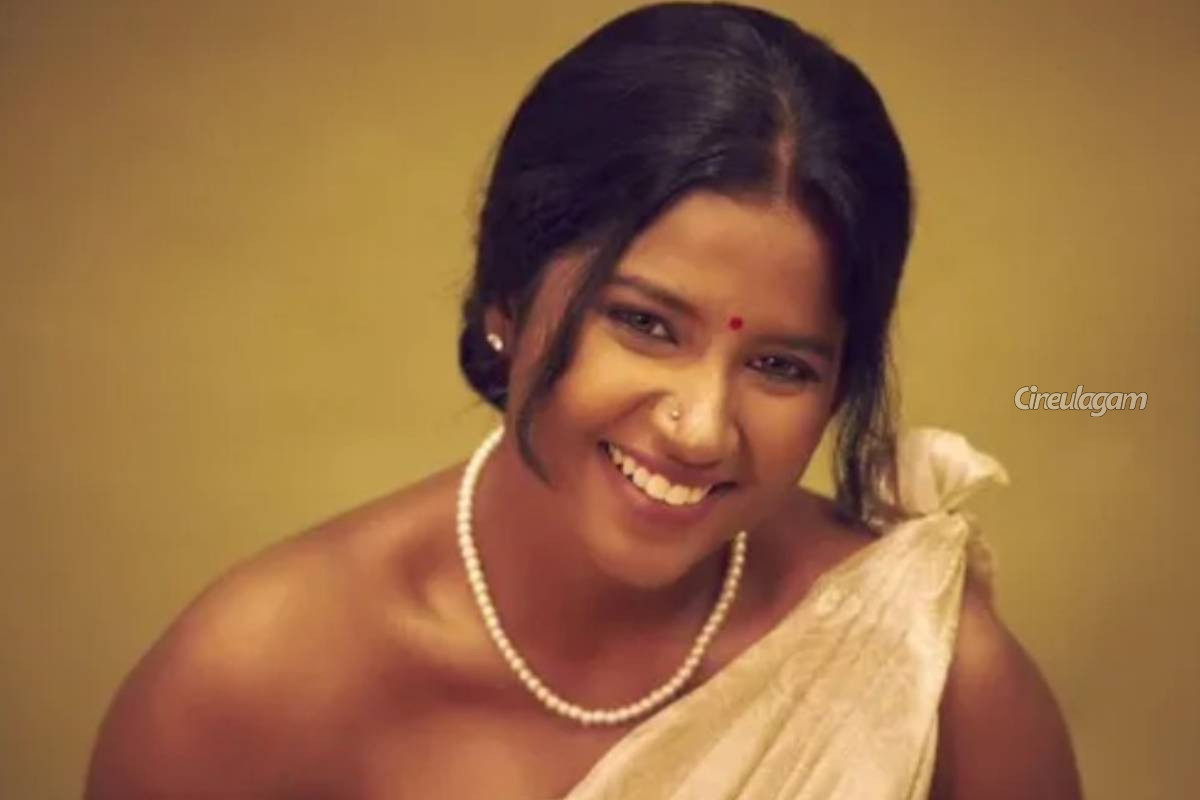 தனது மகளுடன் சென்று புதிய கார் வாங்கியுள்ள சுந்தரி சீரியல் புகழ் கேப்ரியல்லா... புகைப்படங்கள் இதோ | Serial Actress Gabrella Sellus Buys New Car