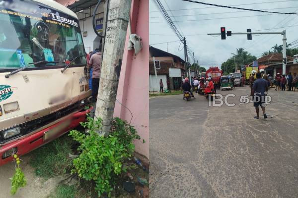 யாழில் பல வாகனங்கள் மோதி பாரிய விபத்து : ஒருவர் படுகாயம் | Three Vehicle Collision Accident In Kopay Jaffna யாழில் பல வாகனங்கள் மோதி பாரிய விபத்து : ஒருவர் படுகாயம் | Three Vehicle Collision Accident In Kopay Jaffna