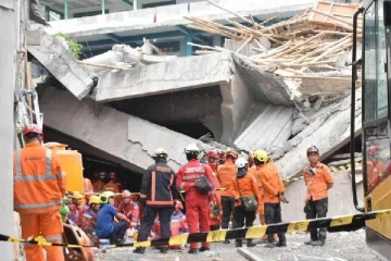 டசின் கணக்கானோர்... பாடசாலை கட்டிட விபத்தில் உறுதி செய்த அதிகாரிகள்