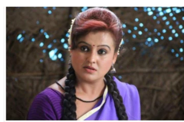 நைட்டு வர்றியா னு கேட்கிறாங்க .. கலங்கிய சோனா!