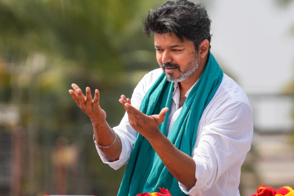 2026 சட்டமன்ற தேர்தல்; ஸ்டாலினுக்கு எதிராக பிரபல தொழிலதிபரை களமிறக்க உள்ள விஜய் | Tvk Ybm Travels Balaji To Contest Against Mkstalin