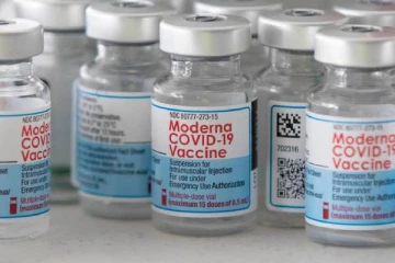 ஆண்டு தோறும் பூஸ்டர் தடுப்பூசி? கனடாவில் முக்கிய மருந்து நிறுவனம் சூசகம்