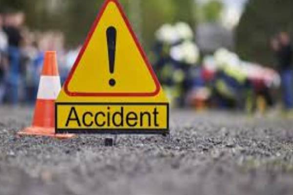 யாழில் நேருக்கு நேர் மோதிய மோட்டார் சைக்கிள்கள் - 3 பேர் படுகாயம் | Jaffna Vehicle Accident