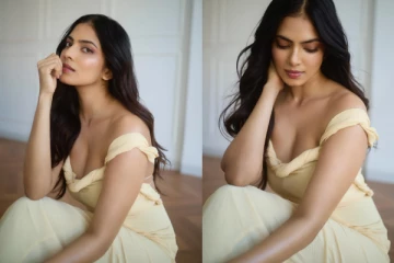 மாளவிகா மோகனன் கிளாமர் போட்டோஷூட்