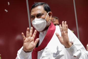 இலங்கையை விட்டு தப்பிக்க முயற்சிக்கும் பசில்! மத்தள விமான நிலையத்தின் கதவுகளும் மூடப்பட்டன