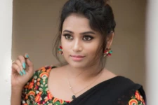 பாரதி கண்ணம்மா சீரியல் நடிகை ஃபரீனாவின் கணவரை பார்த்துள்ளீர்களா! அழகிய காதல் ஜோடியின் புகைப்படம்..