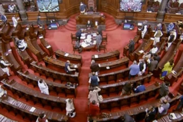 உயரும் எரிவாயு விலையால் கடுப்பான எம்பிக்கள் : போராட்டக்களமான மக்களவை