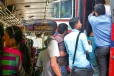 பேருந்துகளில் பயணிப்போருக்கு எச்சரிக்கை - மர்ம நபரால் இளைஞனுக்கு நேர்ந்த கதி