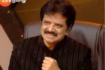 சரிகமப நடுவர் ஸ்ரீநிவாஸின் குடும்பத்தை பார்த்துள்ளீர்களா.. இதோ அழகிய குடும்ப புகைப்படம்