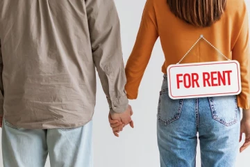 இங்கு காதலிகள் வாடகைக்கு விடப்படும்: மிகப்பெரிய தொழிலாக மாறும் “வாடகை காதலி”