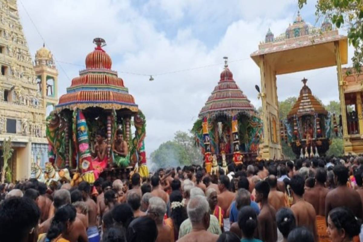 வல்லிபுர ஆழ்வார் ஆலய தேர்த் திருவிழா இன்று..! பக்தர்களுக்கு விடுக்கப்பட்ட விசேட அறிவிப்பு | Vallipuram Alwar Temple Chariot Festival Today வல்லிபுர ஆழ்வார் ஆலய தேர்த் திருவிழா இன்று..! பக்தர்களுக்கு விடுக்கப்பட்ட விசேட அறிவிப்பு | Vallipuram Alwar Temple Chariot Festival Today