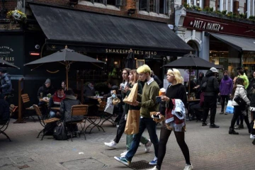 3 மாதங்களுக்கு பிறகு ஊரடங்கு தளர்வுகளுக்கு அனுமதி அளித்த நாடு!