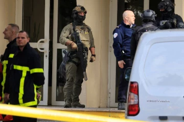 பிரான்ஸ் பள்ளி தாக்குதலுக்கும் இஸ்ரேல் ஹமாஸ் பிரச்சினைக்கும் தொடர்பு: அமைச்சர் தகவல்