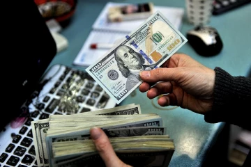 வெளிநாட்டில் இருந்து இலங்கைக்கு டொலர் அனுப்பினால் இப்படி கிடைக்குமா