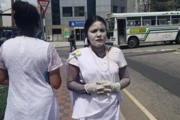 ஈஸ்டர் தாக்குதலுக்கு நீதி கோரி  நூதன பேரணி (Photos) | Peaceful Rally Of The Dead Seeking Justice