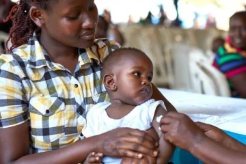 மலேரியா தடுப்பூசிக்கு  அனுமதி வழங்கிய உலக சுகாதார ஸ்தாபனம்