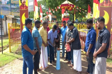 தியாகதீபம் திலீபனுக்கு ஈகை சுடரேற்றி அஞ்சலி(படங்கள்)