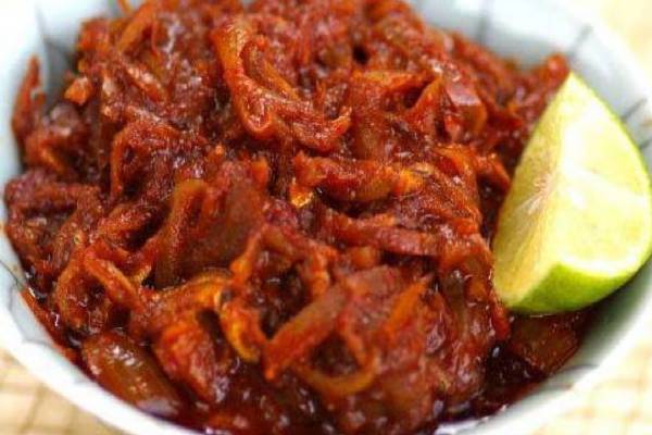 நெத்திலி கருவாட்டுல சம்பல் கிரேவியா? மலேசியன் பாணியில் இப்படி செய்து பாருங்க | Malaysian Style Nethili Curry Ikan Bilis Recipe