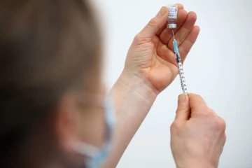 தடுப்பூசி போட்டவர்களுக்கு கொரோனாவால் ஏற்படும் அபாயம் குறித்து வெளியான முக்கிய தகவல்