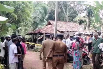 ගමක් බියවැද්දූ ත්රිපුද්ගල ඝාතනයේ එලියට ආ අලුත්ම විස්තර - පවුලක්ම ඝාතනය කලේ පලිගැනිමකටද..?