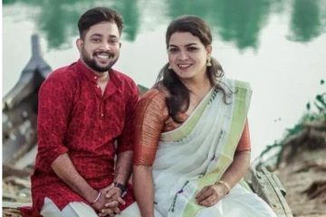 காதலர் தினத்தில் திருமணம் செய்து கொண்ட திருநங்கை - திருநம்பி ஜோடி