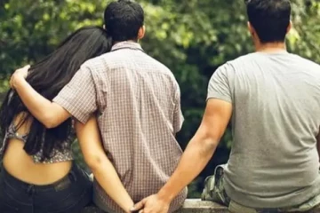 தகாத உறவு; பெண்ணின் காதலனுக்கு கணவனால் நேர்ந்த கதி