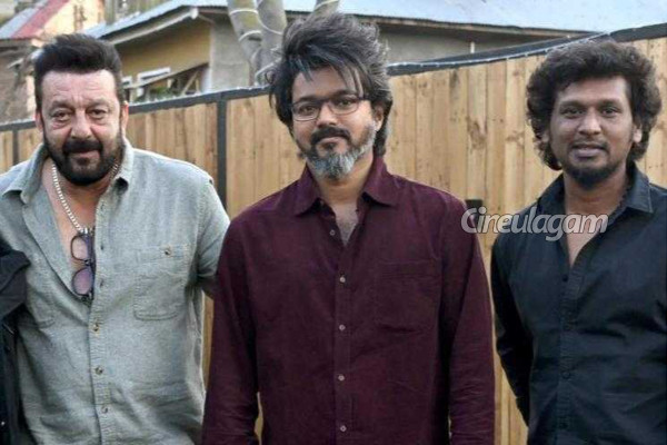 விஜய் பட வில்லனை தட்டி தூக்கிய அட்லீ.. மரண மாஸாக உருவாகும் ஜவான் | Vijay Movie Villan Is Acting In Atlee Jawaan Movie விஜய் பட வில்லனை தட்டி தூக்கிய அட்லீ.. மரண மாஸாக உருவாகும் ஜவான் | Vijay Movie Villan Is Acting In Atlee Jawaan Movie