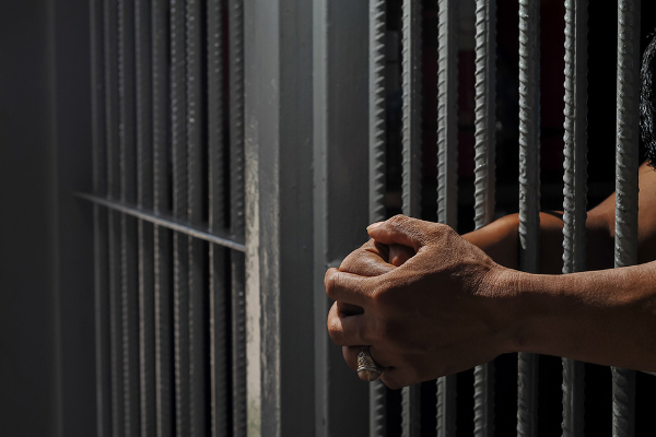 சட்டத்தரணி ஒருவருக்கு மூன்றாண்டுகள் கடூழிய சிறை தண்டனை | Lawyer Sentenced To 3 Years Jail