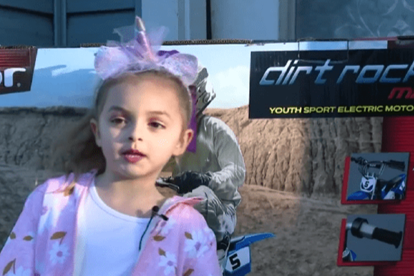 அமேசானில் 10 இலட்சத்திற்கு விளையாட்டுப் பொருட்களை ஓர்டர் செய்த குழந்தை; அதிர்ச்சியில் தாயார்! | Kid Who Ordered Toys For 10 Lakhs On Amazon Mother அமேசானில் 10 இலட்சத்திற்கு விளையாட்டுப் பொருட்களை ஓர்டர் செய்த குழந்தை; அதிர்ச்சியில் தாயார்! | Kid Who Ordered Toys For 10 Lakhs On Amazon Mother