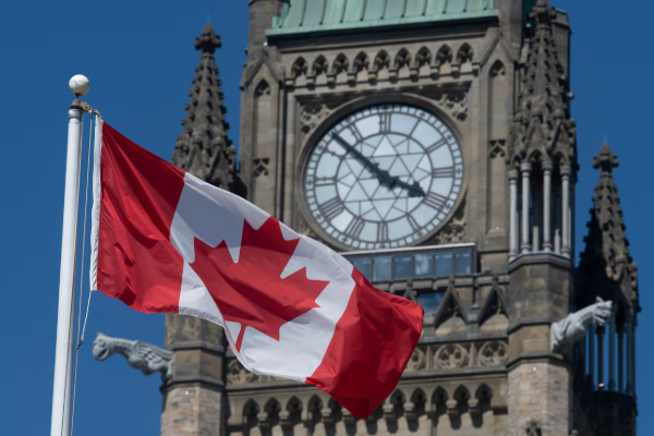 புலம்பெயர் மக்கள் விடயத்தில் புதிய சிக்கலை எதிர்கொள்ளும் கனடா | Skilled Immigrants Leaving Canada