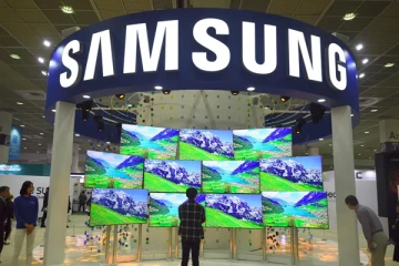 சாம்சங் புது மடிக்கக்கூடிய சாதனங்கள் இந்த மாதத்தில் தான் வெளியீடு! வெளியான தகவல்