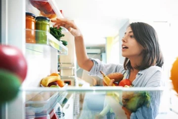 எச்சரிக்கை! இதை எல்லாம் பிரிட்ஜில வைக்கவே கூடாது.. உயிருக்கே ஆபத்தாம்