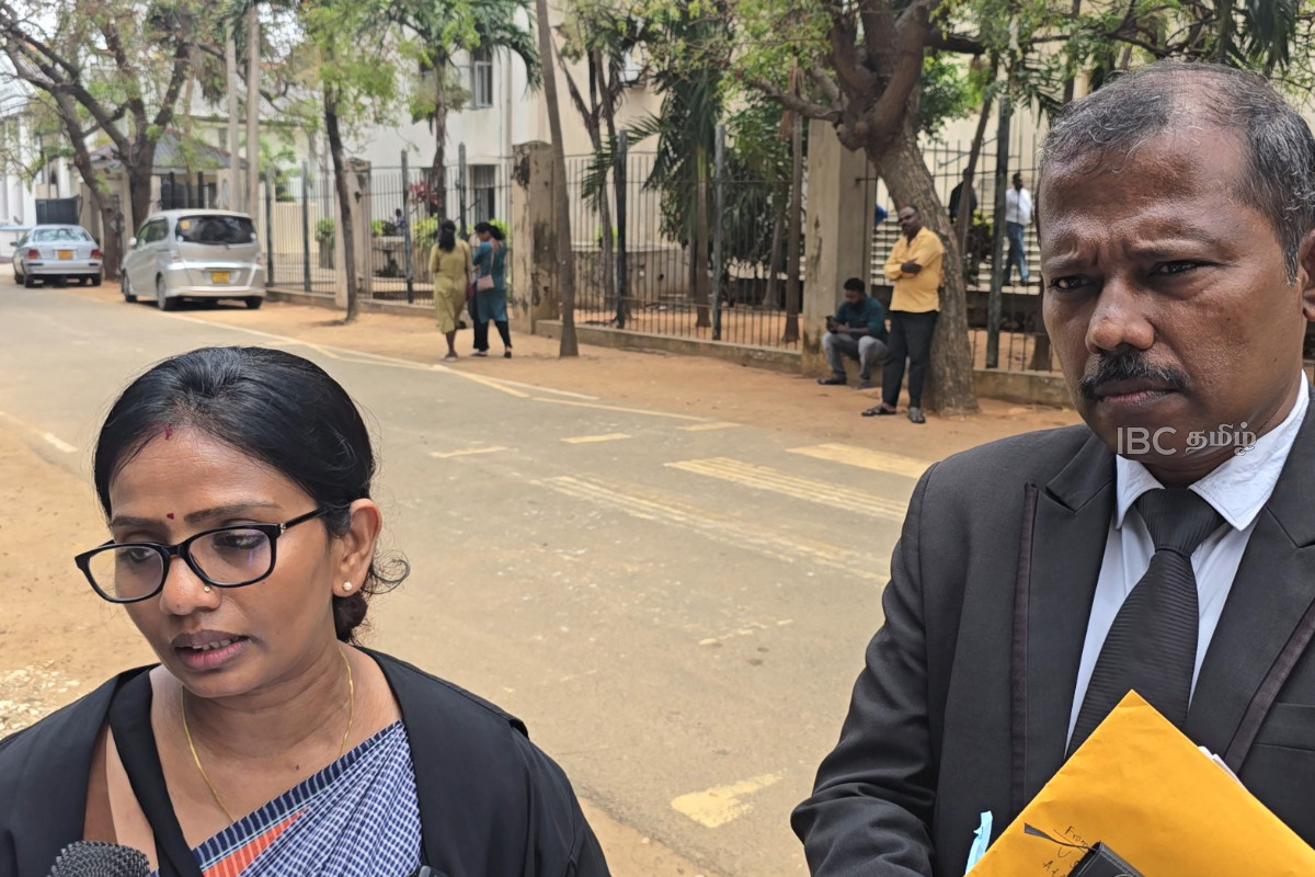 செம்மணி மனிதப்புதைகுழி அகழ்வுப் பணிகள் : எடுக்கப்படவுள்ள தீர்மானம் | Jaffna Chemmani Mass Grave Excavation Of 3Rd Phase செம்மணி மனிதப்புதைகுழி அகழ்வுப் பணிகள் : எடுக்கப்படவுள்ள தீர்மானம் | Jaffna Chemmani Mass Grave Excavation Of 3Rd Phase