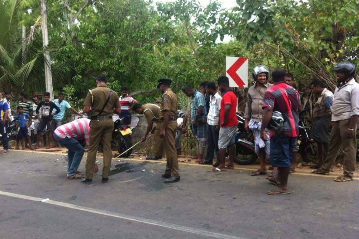 பெரும் சேதத்ததை ஏற்படுத்திய லொறி விபத்து ; பரிதாபமாக பிரிந்த உயிர் | Truck Accident Causes Massive Damage