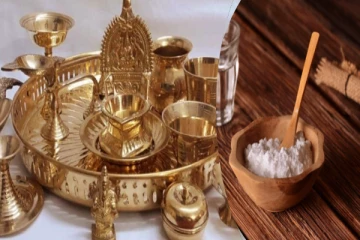 வீட்டில் பூஜை பொருட்கள் கறுத்து விட்டதா? இந்த இரண்டு பொருள் யூஸ் பண்ணி பாருங்க