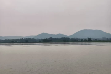 திருகோணமலை மாவட்டத்தில் பனிமூட்டமான வானிலை