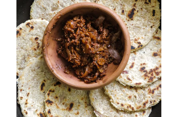 இலங்கையர்கள் விரும்பி உண்ணும் மொறு மொறு ரொட்டி? பத்தே நிமிடத்தில் செய்யலாம்....! | Maavu Rotti Rice Flour