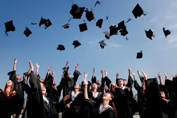 ரிஷி சுனக்கின் அதிரடி முடிவு! வெளிநாட்டு மாணவர்களுக்கு ஏற்படப்போகும் சிக்கல்