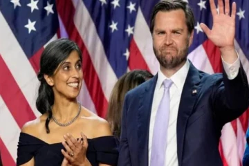 அமெரிக்க அரசியலில் கவனம் ஈர்த்த இந்திய வம்சாவளியை சேர்ந்த பெண் உஷா சிலுக்குரி!