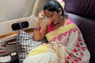 மல்லிகை பூவால் ரூ. 1 லட்சம் அபராதம் கட்டிய பிரபல நடிகை நவ்யா நாயர்... என்ன நடந்தது...