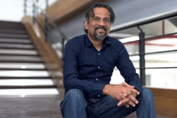 தமிழ்நாட்டுப் பொறியாளர்கள் இந்தி மொழி கற்க வேண்டும்.., ஸ்ரீதர் வேம்பு அறிவுரை