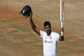 இங்கிலாந்துக்கு எதிரான 2வது டெஸ்டில் தமிழக வீரர் அஸ்வின் அபார சதம்! இந்திய அணியை சரிவில் இருந்து மீட்டு அசத்தல்